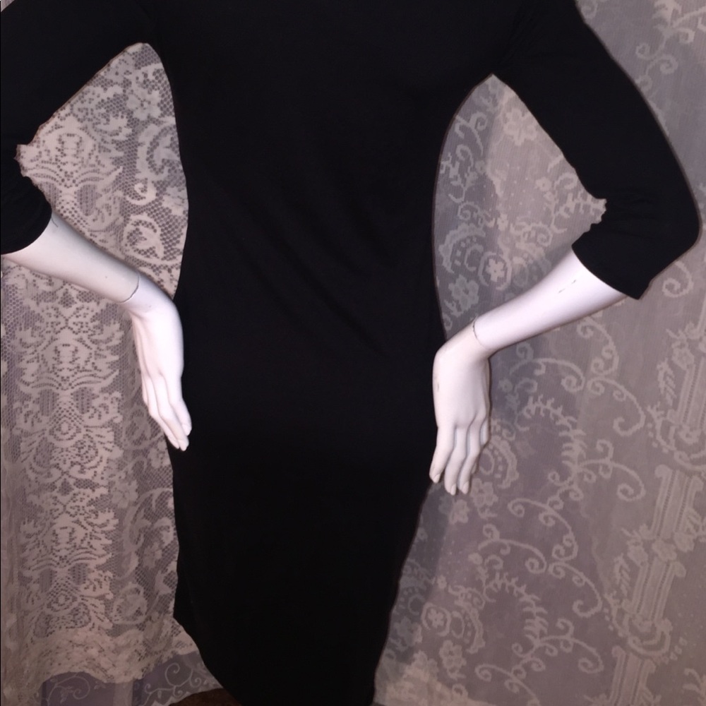 Dress - Picture 2 of 3